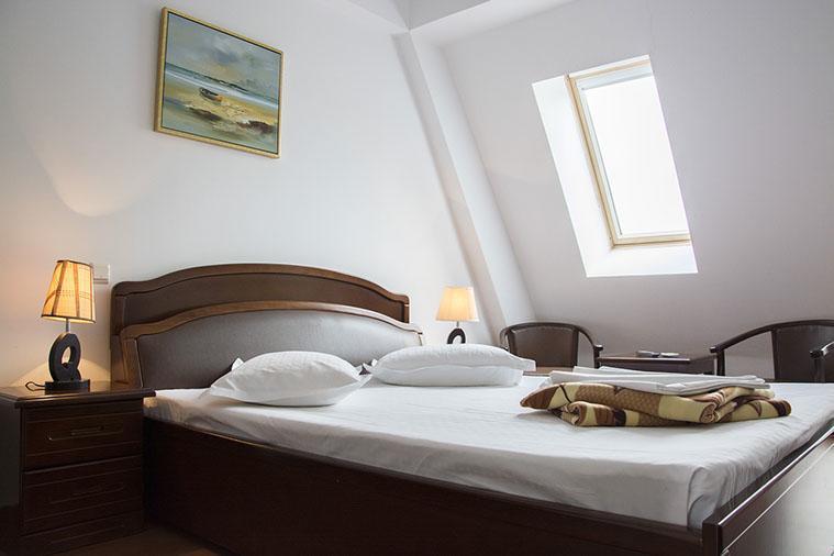 Hotel Victoria Костинещи Екстериор снимка